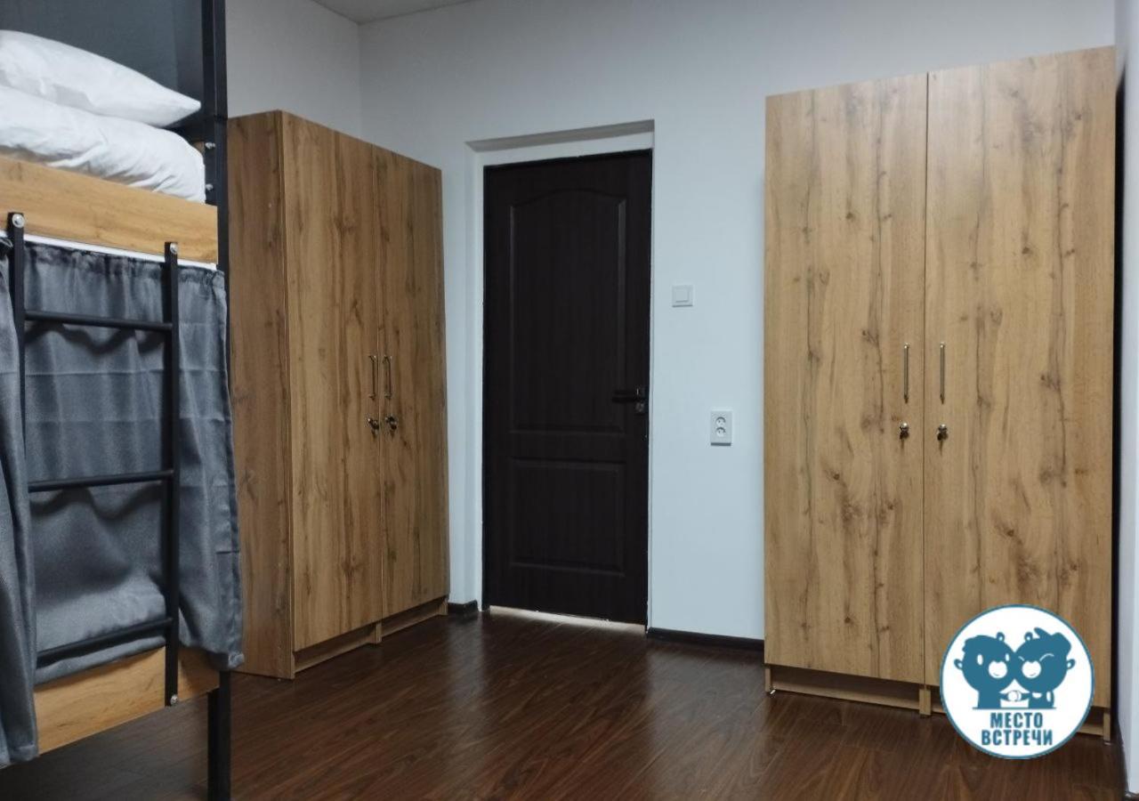 Место Встречи "Guest House Meeting Place" Biskek Kültér fotó