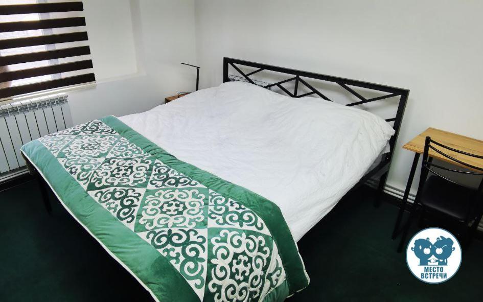 Место Встречи "Guest House Meeting Place" Biskek Kültér fotó