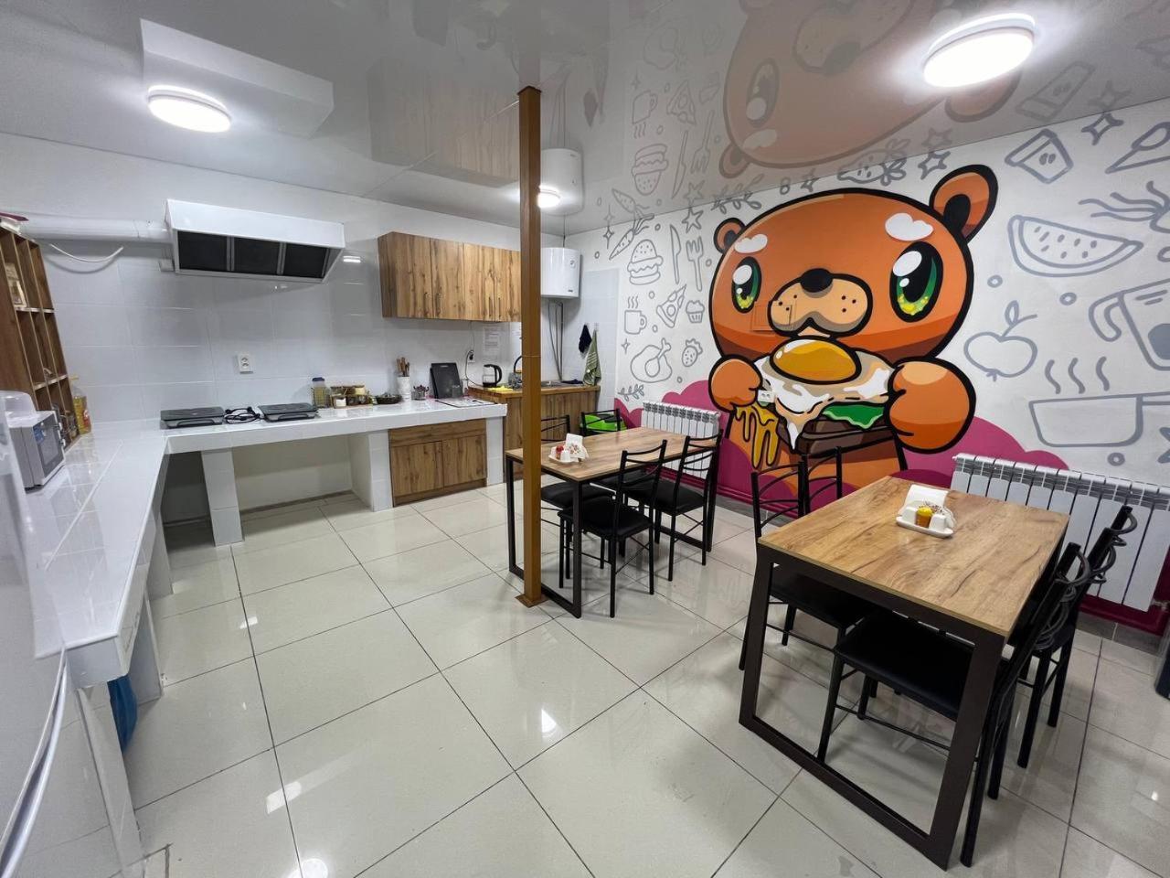 Место Встречи "Guest House Meeting Place" Biskek Kültér fotó